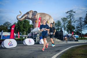 BIB: 
                            <button type="button" onclick="openModal(26541901)" class="btn btn-primary btn-sm float-right btn-popup" data-toggle="modal" data-target=".modal-high-quality">
                        <i class="fas fa-shopping-cart"></i> Add to Cart
                    </button>
                                            <button type="button" onclick="isThisMe(26541901, true)" class="btn btn-success btn-sm float-right btn-popup btn-isme hidden" data-toggle="tooltip" data-placement="bottom" title="นี่คือรูปของคุณใช่ไหม คลิกที่นี่เพื่อเอาเข้าอัลบั้ม">
                        <i class="fas fa-plus"></i> Add to album
                    </button>
                    <button type="button" onclick="isThisMe(26541901, false)" class="btn btn-warning btn-sm float-right btn-popup btn-isnotme hidden">
                        <i class="fas fa-ban"></i> Remove from album
                    </button>